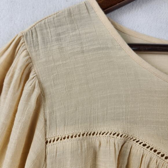 Nanette Lepore Curved Yoke Blouse Women’s SZ XL Beige Flowy Romantic EUC - Picture 5 of 12